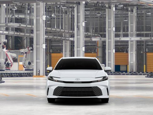 New 2026 Toyota Camry LE AWD/4WD image 17