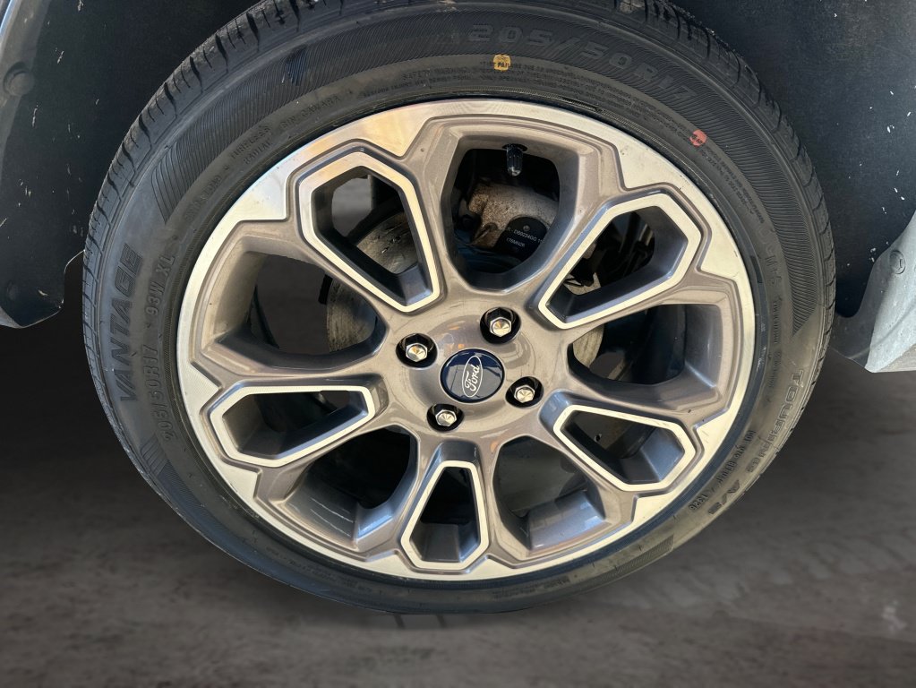 Used 2020 Ford EcoSport Titanium FWD image 16