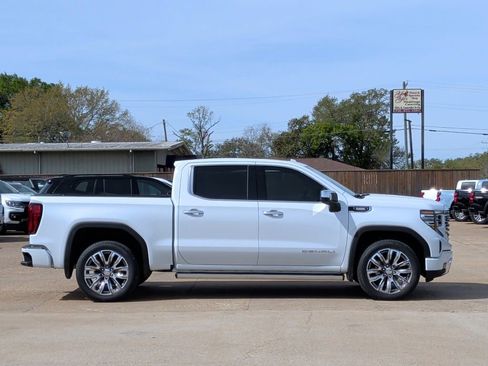 New 2026 GMC Sierra 1500 Denali image 9