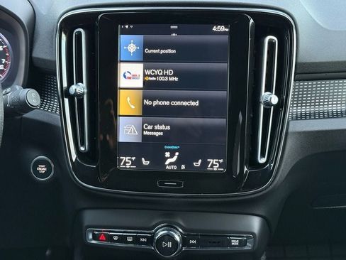 Used 2021 Volvo XC40 T4 R-Design w/ Advanced Package image 21