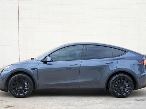 Used 2022 Tesla Model Y Long Range AWD/4WD image 50
