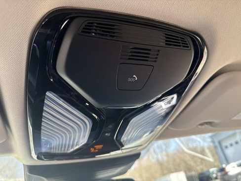 Used 2023 BMW X7 xDrive40i image 33