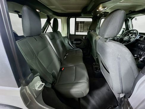 Used 2021 Jeep Wrangler Unlimited Sport AWD/4WD image 11