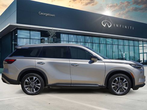 Certified 2023 INFINITI QX60 Luxe w/ Vision Package image 3
