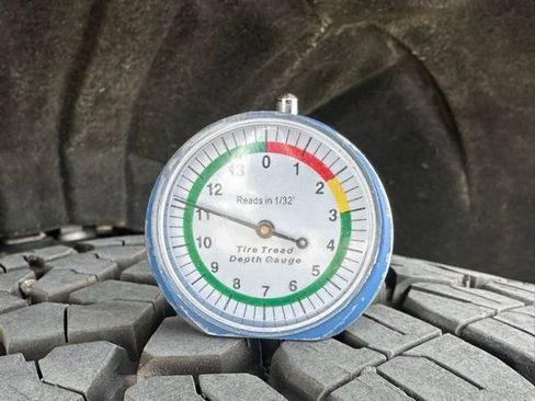 Used 2025 GMC Sierra 3500 Denali image 31