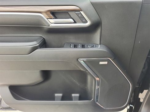 Used 2024 Chevrolet Silverado 1500 LT Trail Boss w/ Convenience Package II image 24