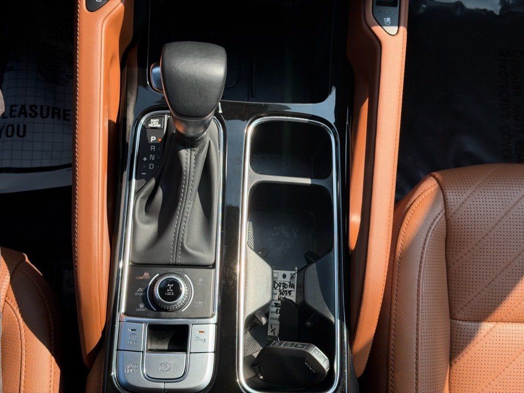 Used 2025 Kia Telluride AWD image 17