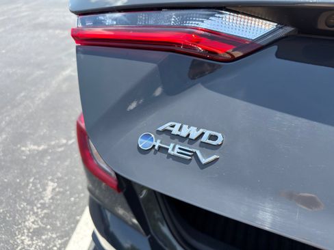 Used 2025 Toyota Camry SE AWD/4WD image 28