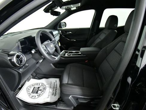 New 2026 Chevrolet Equinox LT w/ Safety and Technology Package image 5