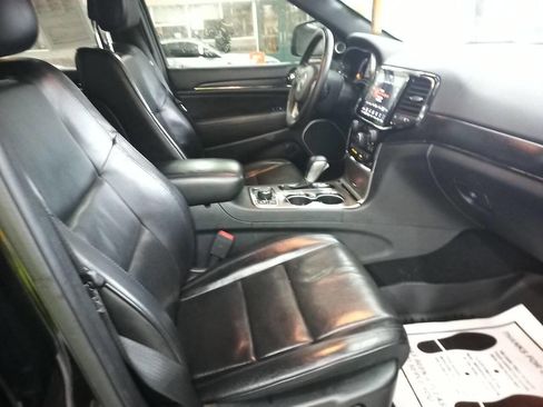Used 2019 Jeep Grand Cherokee High Altitude AWD/4WD image 3