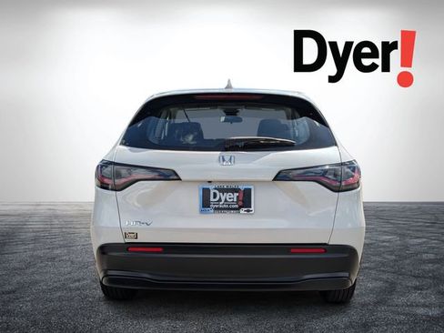 Used 2025 Honda HR-V LX image 5