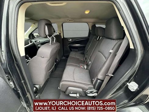 Used 2018 Dodge Journey SE w/ Blacktop Package image 14