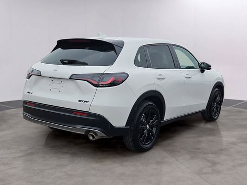 Certified 2026 Honda HR-V Sport image 4