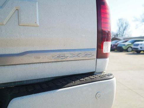 Used 2018 RAM 3500 Laramie Longhorn image 14