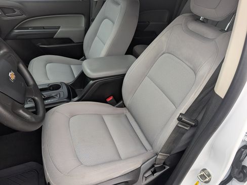 Used 2019 Chevrolet Colorado W/T w/ Custom Special Edition image 13