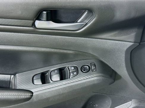 Certified 2024 Nissan Altima 2.5 SV FWD image 22