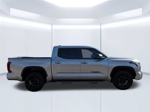 Used 2024 Toyota Tundra SR5 w/ SR5 Premium Package AWD/4WD image 7