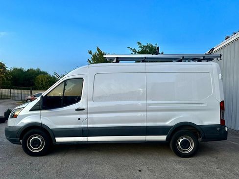 Used 2018 Ford Transit 350 148 Medium Roof RWD image 4