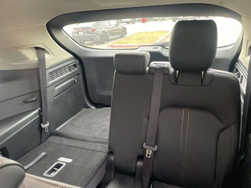 Used 2025 MAZDA CX-90 3.3 Turbo w/ Select Package AWD/4WD image 18