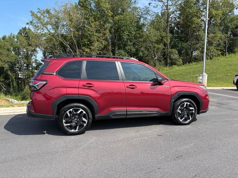 Used 2026 Subaru Forester Limited AWD/4WD image 8