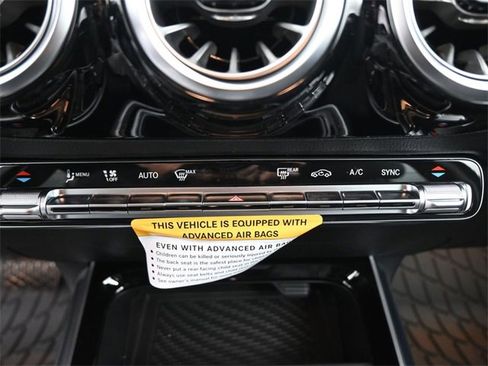 New 2026 Mercedes-Benz GLA 250 4MATIC image 9