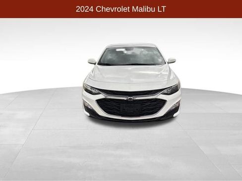 Used 2024 Chevrolet Malibu LT w/ Sport Edition FWD image 2
