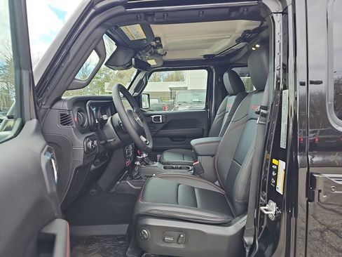 New 2026 Jeep Wrangler Unlimited Rubicon w/ Safety Group image 10