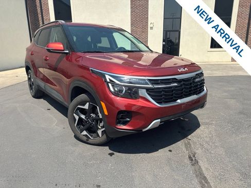 Used 2025 Kia Seltos S AWD/4WD image 1