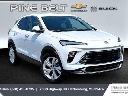 Used 2024 Buick Encore GX Preferred FWD image 1