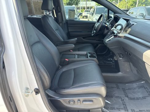 Certified 2024 Honda Odyssey Sport image 34