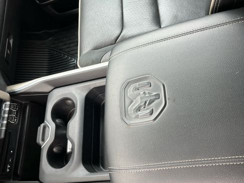 Used 2019 RAM 1500 Laramie AWD/4WD image 19