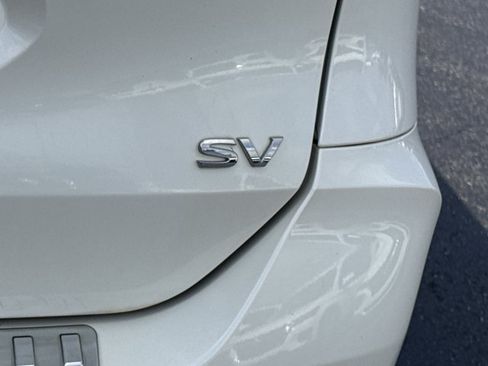 Certified 2020 Nissan Rogue SV w/ Premium Package FWD image 10