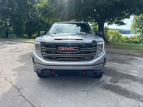 Used 2024 GMC Sierra 1500 AT4 w/ AT4 Preferred Package AWD/4WD image 2