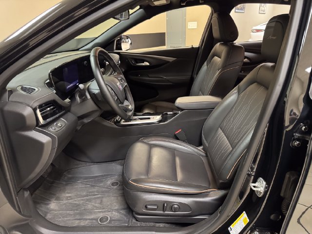 Used 2025 Buick Envista Avenir FWD image 8