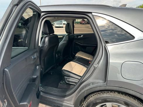 Used 2022 Ford Escape Titanium w/ Titanium Elite Package AWD/4WD image 20