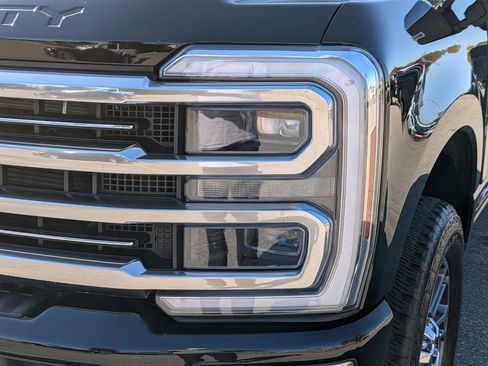 Certified 2025 Ford F250 Platinum w/ Platinum Plus Package image 10