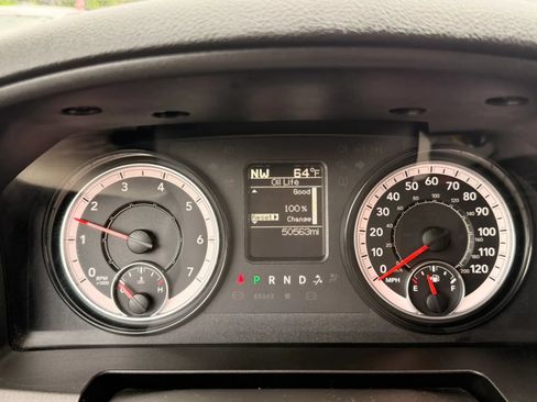 Used 2024 RAM 1500 Classic SLT AWD/4WD image 21