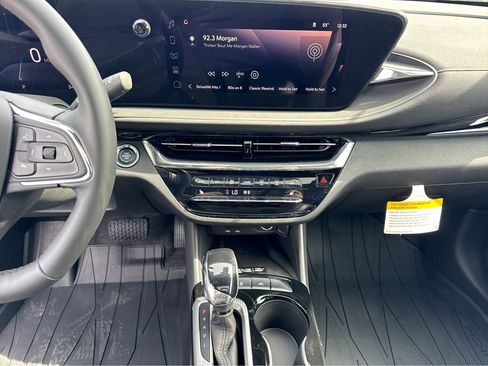 New 2026 Buick Envista Avenir FWD image 12