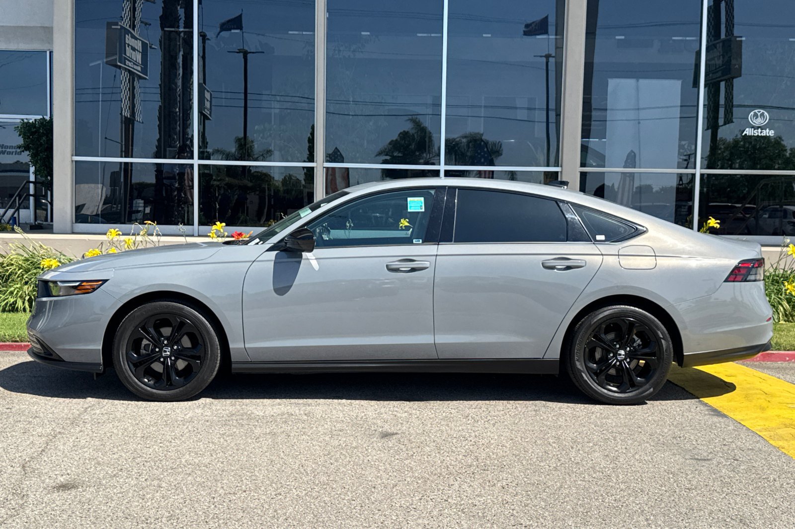 Certified 2025 Honda Accord SE image 7