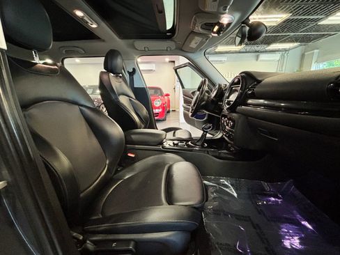 Used 2017 MINI Cooper Clubman S image 16