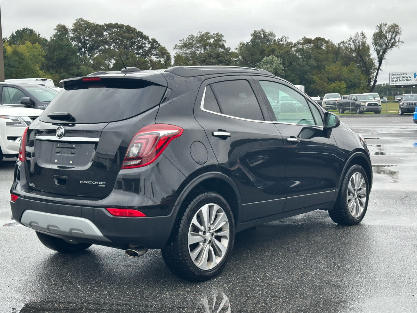 Used 2020 Buick Encore Preferred w/ Safety Package AWD/4WD image 8