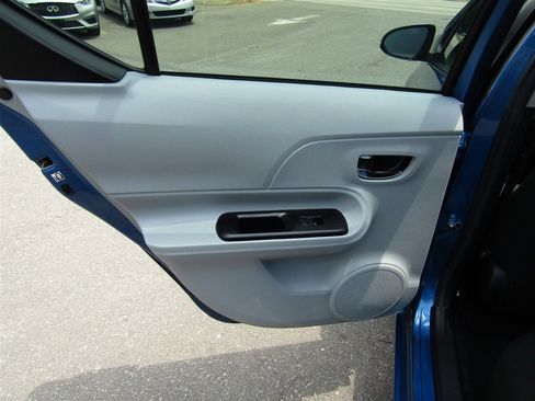 Used 2012 Toyota Prius C Two FWD image 17