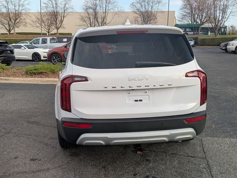Used 2022 Kia Telluride LX image 8
