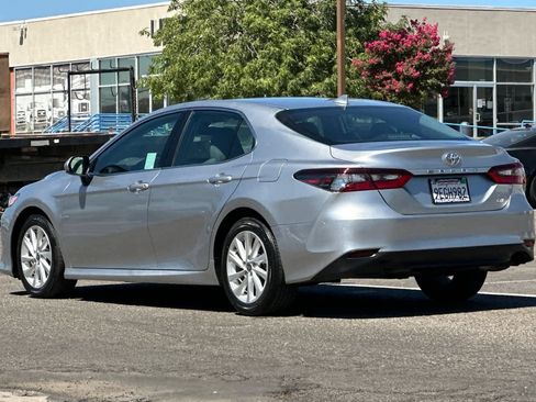 Used 2023 Toyota Camry LE FWD image 7