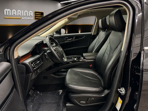 Used 2023 Lincoln Nautilus Reserve AWD/4WD image 22