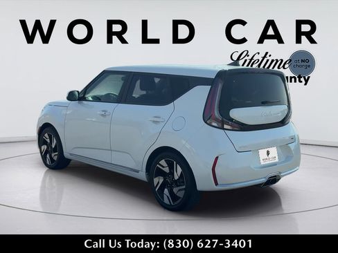 Used 2025 Kia Soul GT-Line w/ GT-Line Technology Package FWD image 5