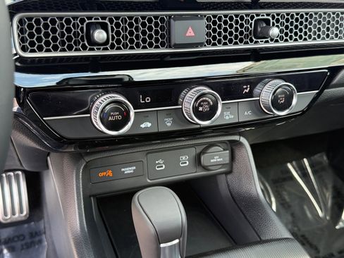 New 2026 Honda Civic Sport image 18