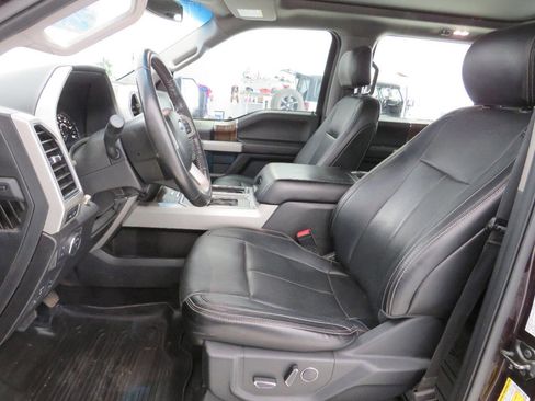 Used 2018 Ford F150 Lariat image 13