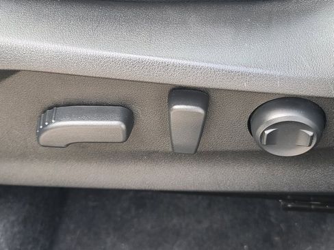 Used 2022 Subaru Forester Limited image 12