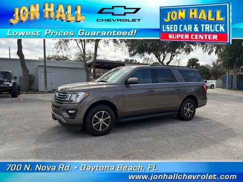 Used 2019 Ford Expedition Max XLT image 3